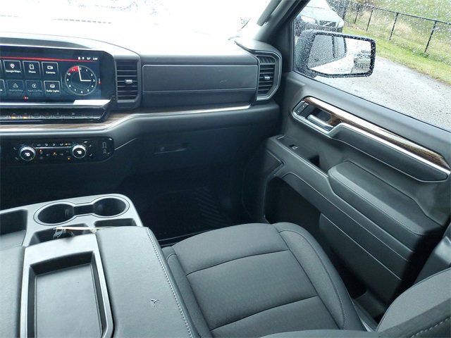 Used 2025 GMC Sierra 1500 Elevation image 17