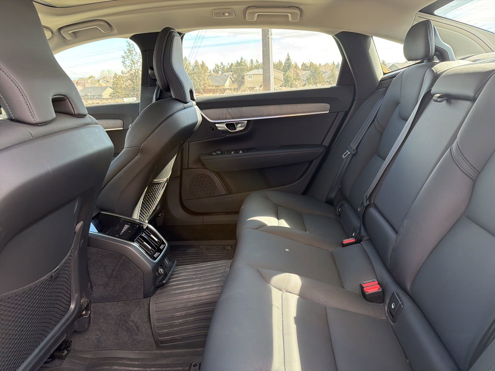 Certified 2025 Volvo S90 B6 Plus w/ Protection Package Premier image 26