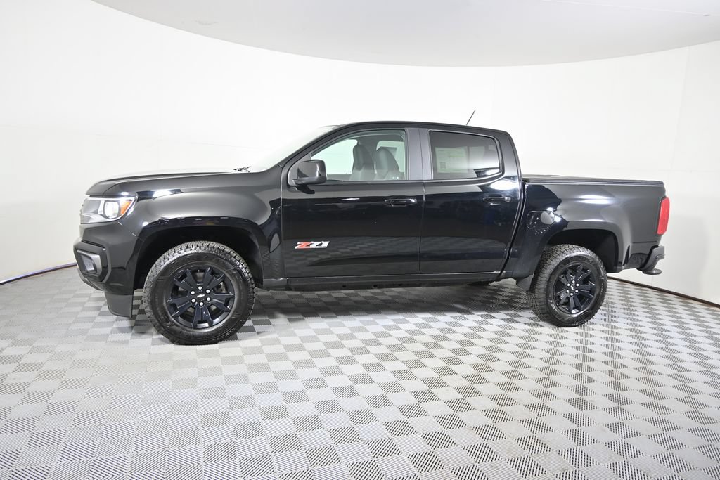 Used 2022 Chevrolet Colorado Z71 w/ Z71 Midnight Edition AWD/4WD image 2