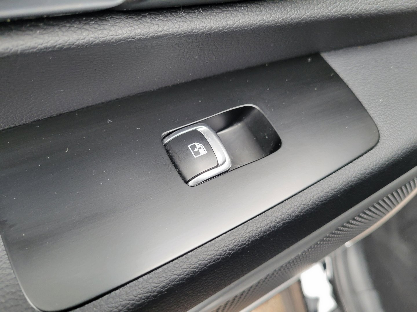 Used 2022 Kia Telluride EX w/ EX Premium Package image 15