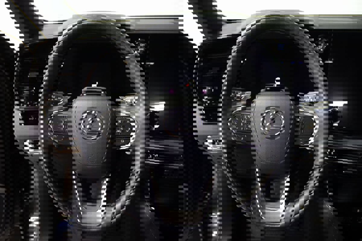 Used 2024 Lexus RX 350 Premium Plus w/ Convenience Package image 38