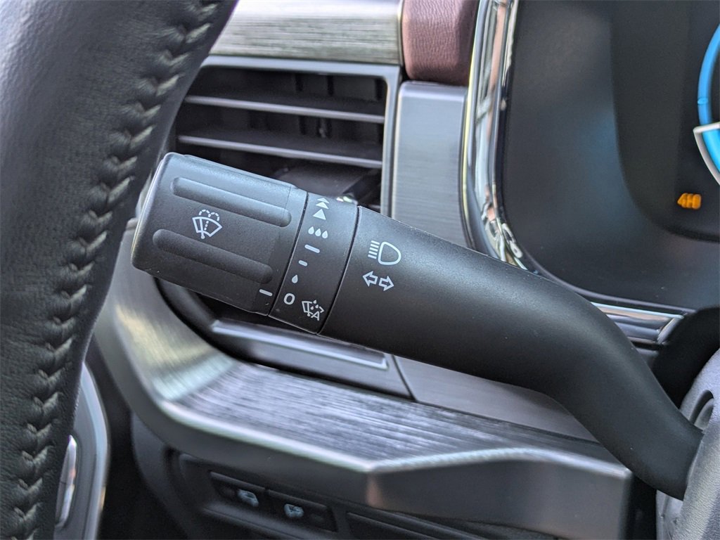 Used 2022 Ford F150 Lariat w/ Equipment Group 502A High image 27