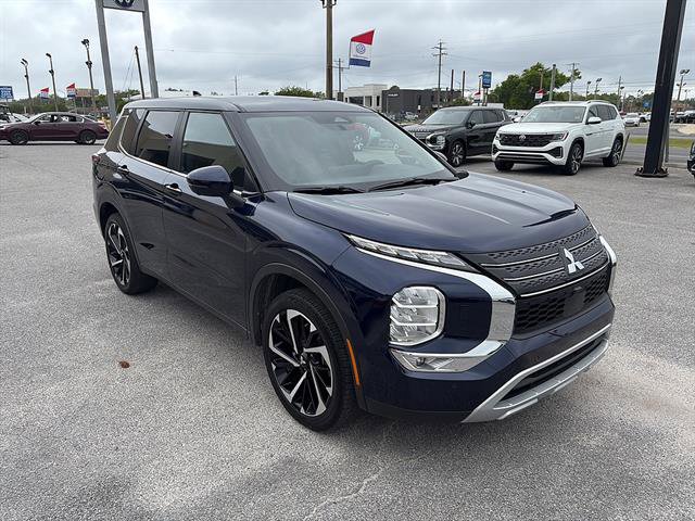 Used 2024 Mitsubishi Outlander SE AWD/4WD image 8