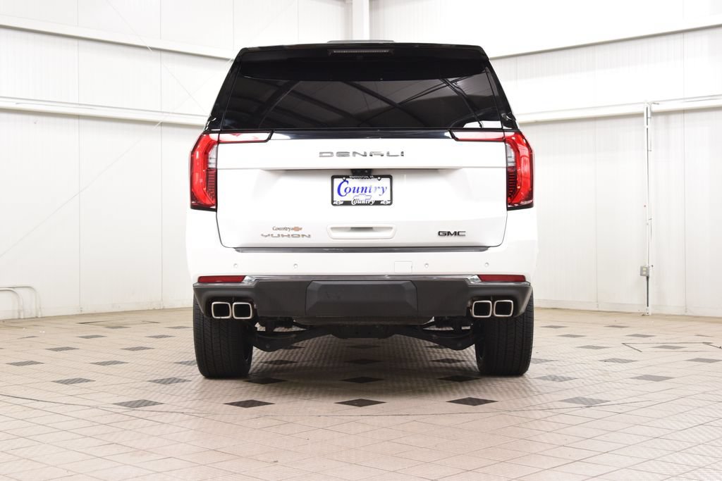 Used 2025 GMC Yukon XL Denali Ultimate w/ LPO, Floor Liner Package AWD/4WD image 7