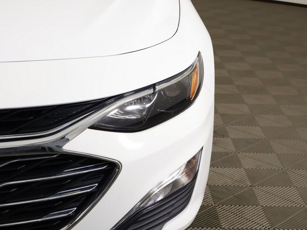 Used 2025 Chevrolet Malibu LS FWD image 13