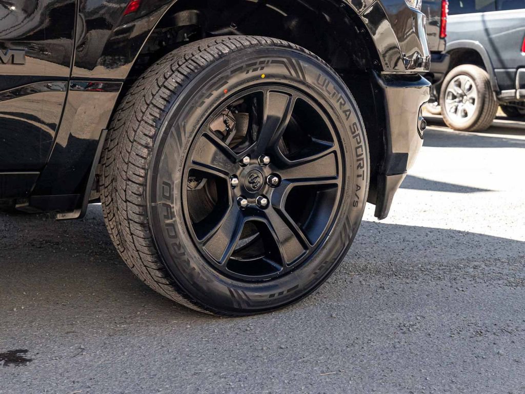 Used 2023 RAM 1500 Big Horn AWD/4WD image 9