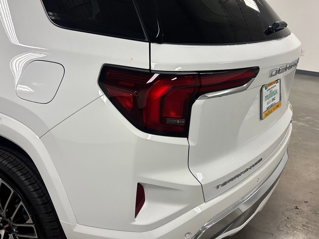 New 2026 GMC Terrain Denali AWD/4WD image 13