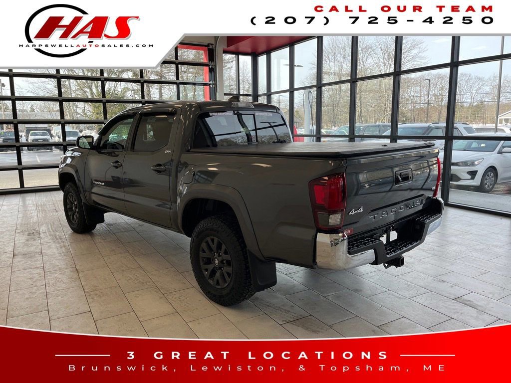 Used 2020 Toyota Tacoma SR5 AWD/4WD image 3
