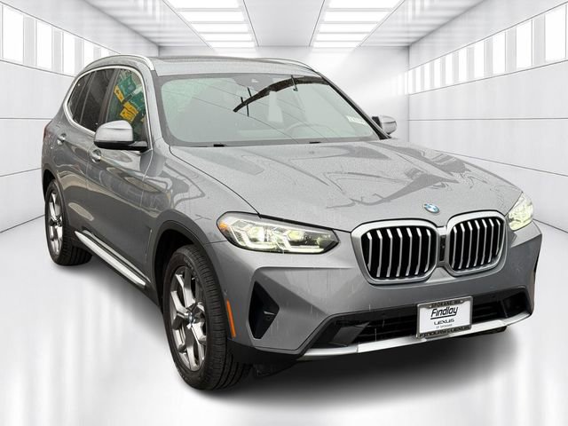 Used 2023 BMW X3 xDrive30i w/ Premium Package image 3