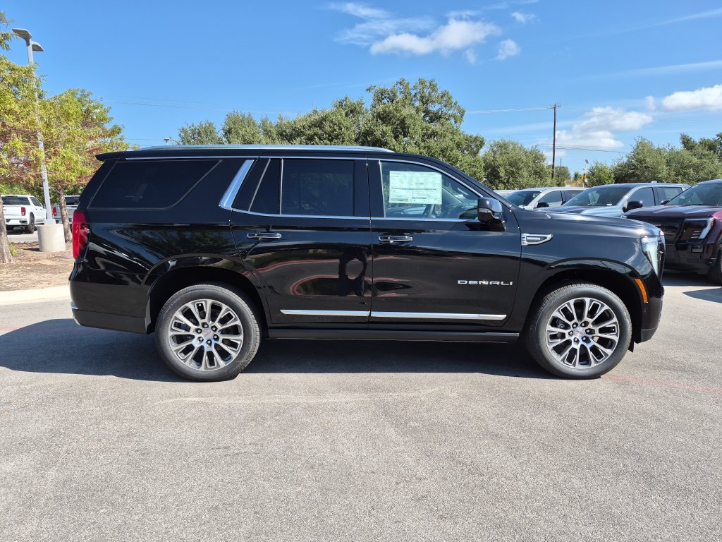 New 2026 GMC Yukon Denali w/ Denali Reserve Package AWD/4WD image 11