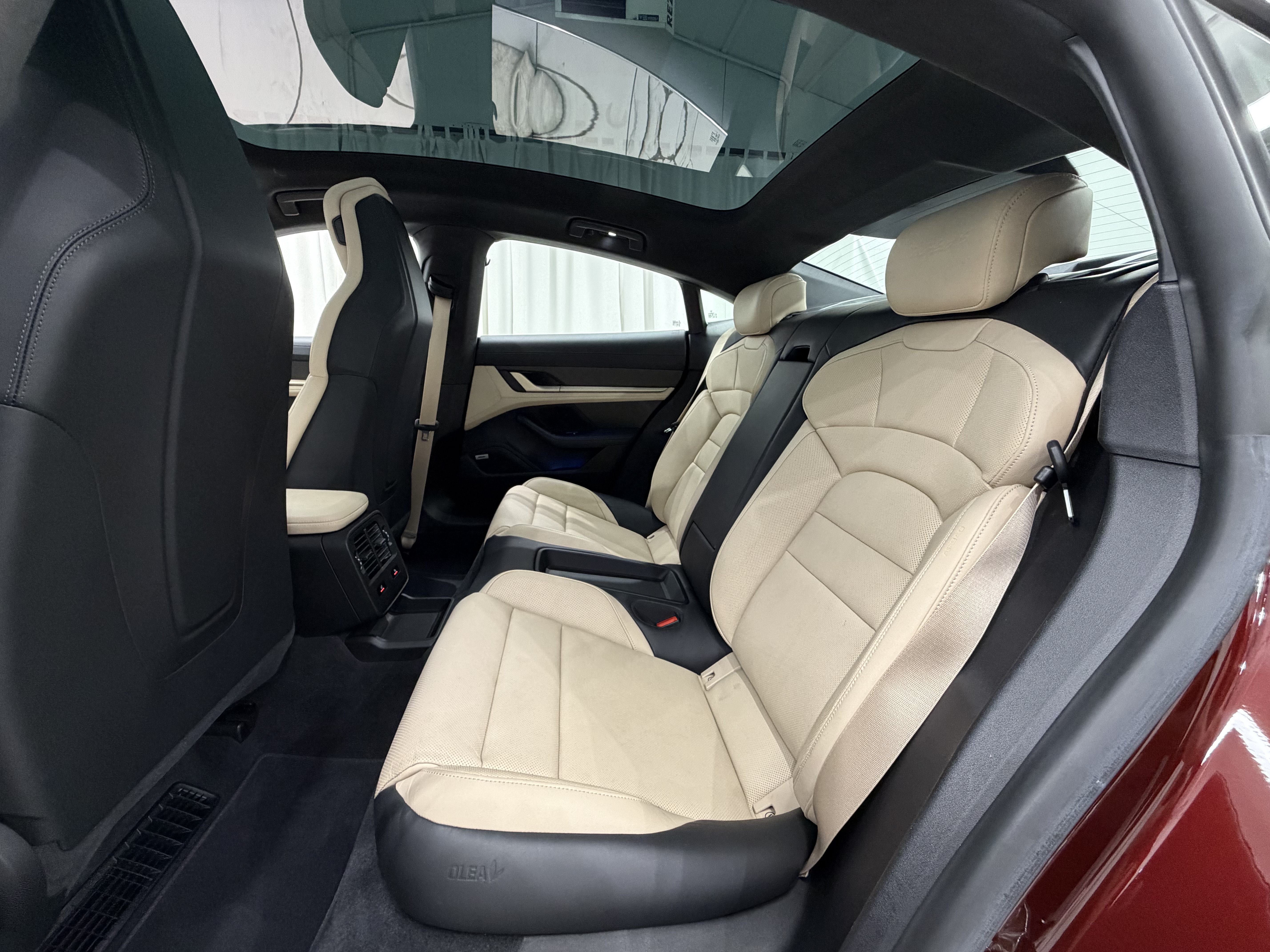 Used 2021 Porsche Taycan Turbo S AWD/4WD image 20