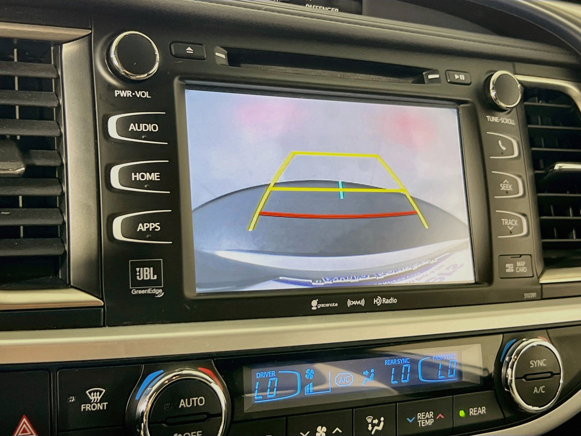 Used 2019 Toyota Highlander Limited AWD/4WD image 13