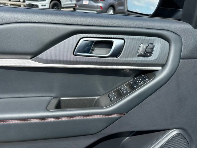 New 2025 Ford Explorer ST-Line w/ Premium Package image 23
