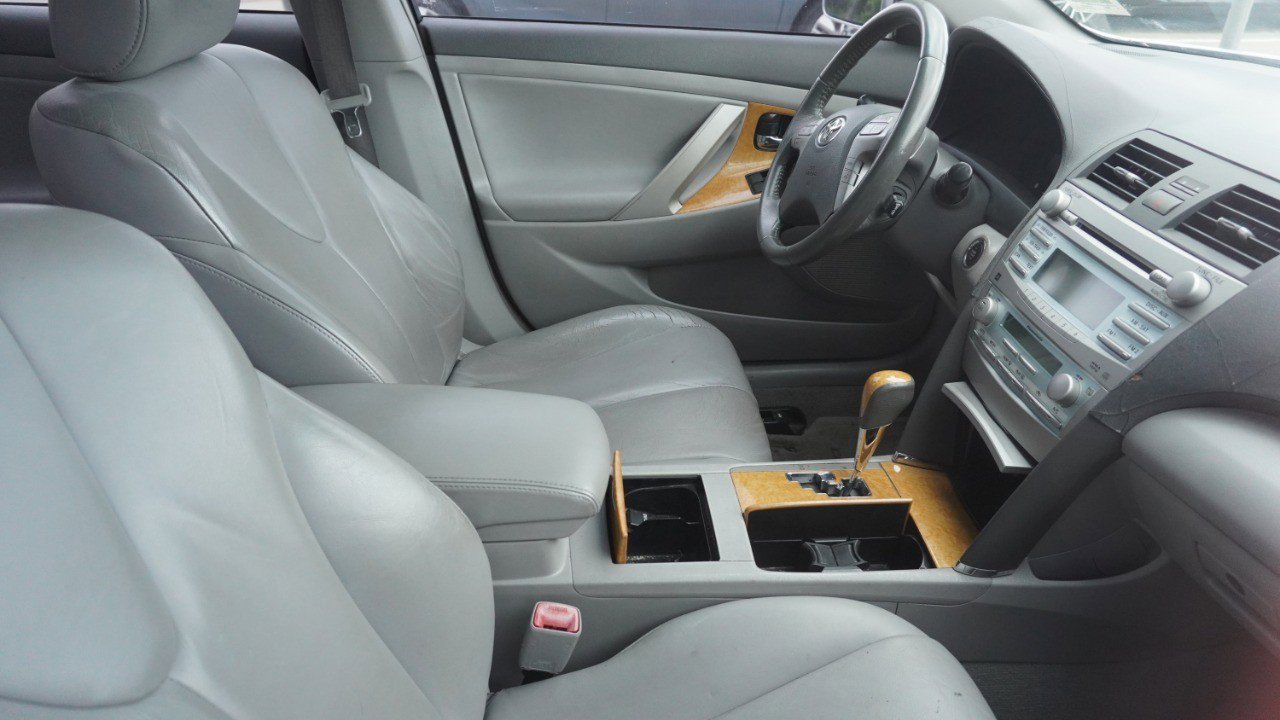 Used 2007 Toyota Camry XLE image 9