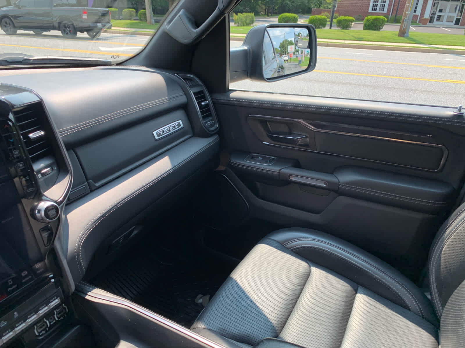 Used 2022 RAM 1500 TRX w/ TRX Level 1 Equipment Group AWD/4WD image 22