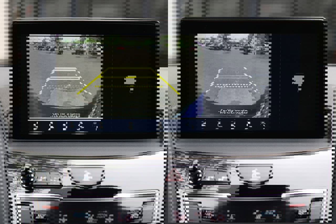 Used 2025 Acura RDX SH-AWD image 19