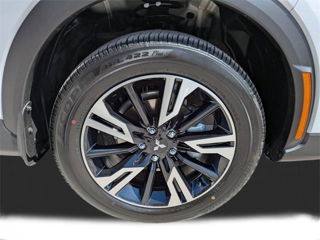 New 2025 Mitsubishi Eclipse Cross SE image 13