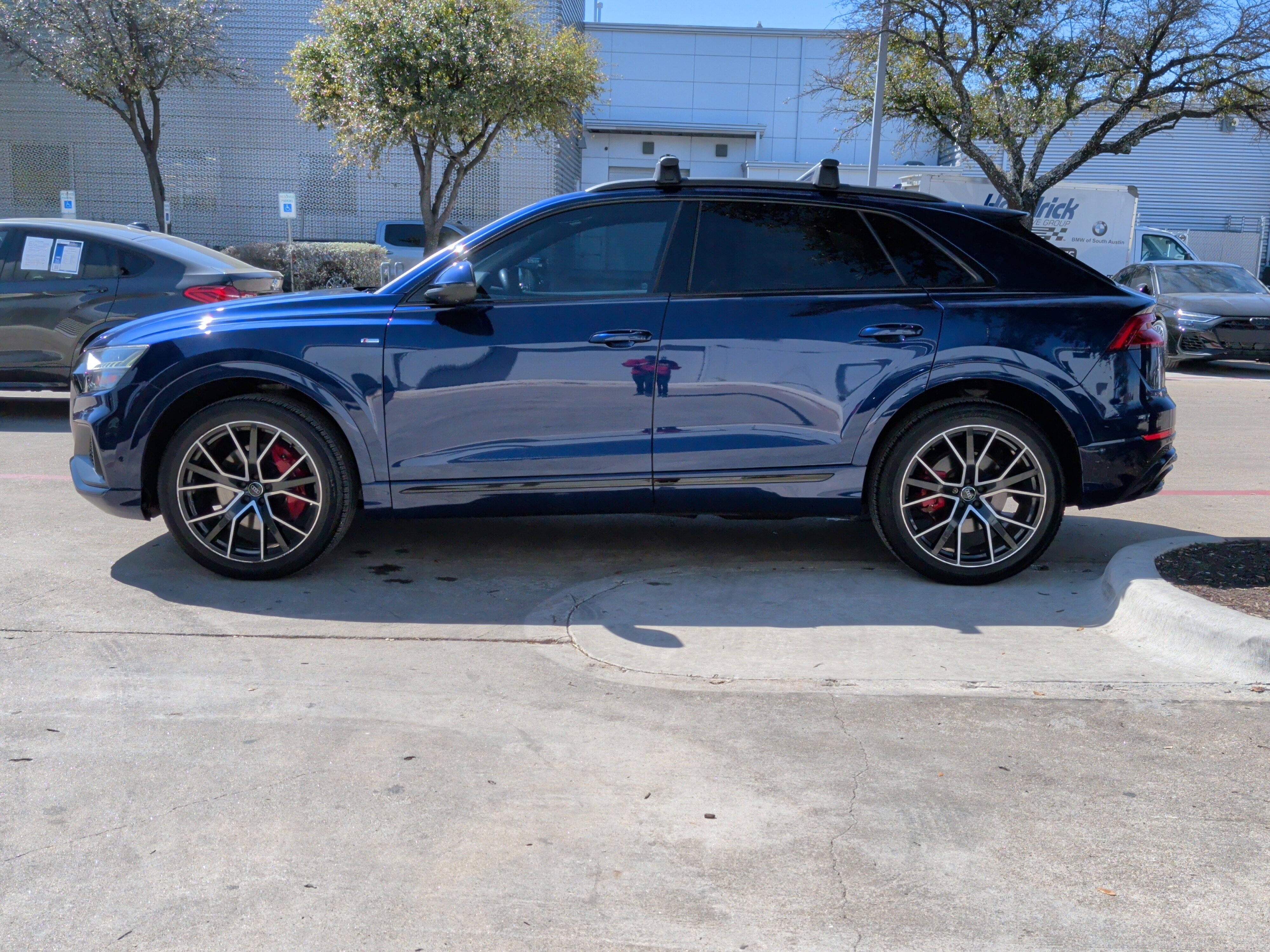 Used 2019 Audi Q8 Premium Plus w/ Premium Plus image 7