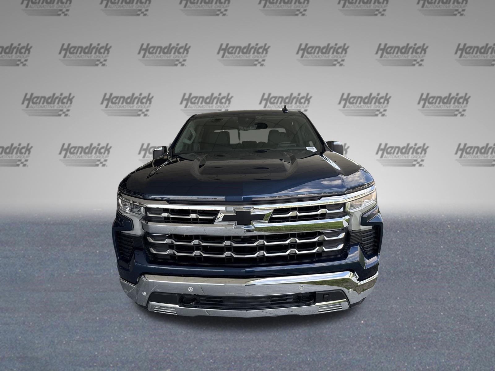 Used 2023 Chevrolet Silverado 1500 LTZ w/ LTZ Premium Package AWD/4WD image 3