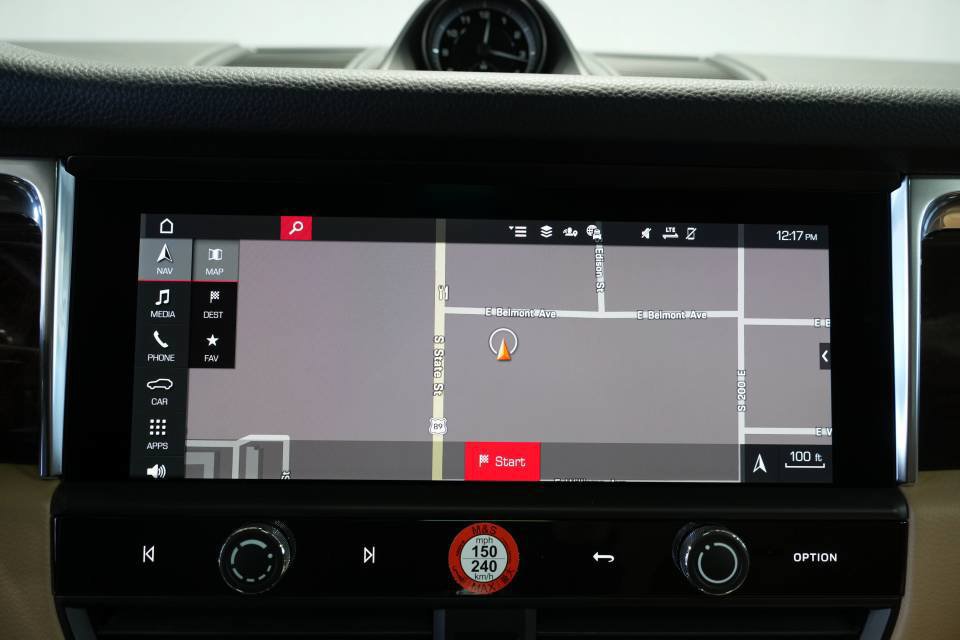 Certified 2026 Porsche Macan AWD/4WD image 20