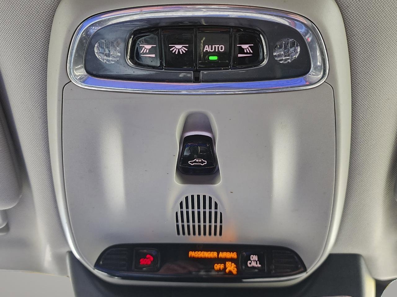 Used 2018 Volvo V90 T5 Cross Country w/ Convenience Package image 19