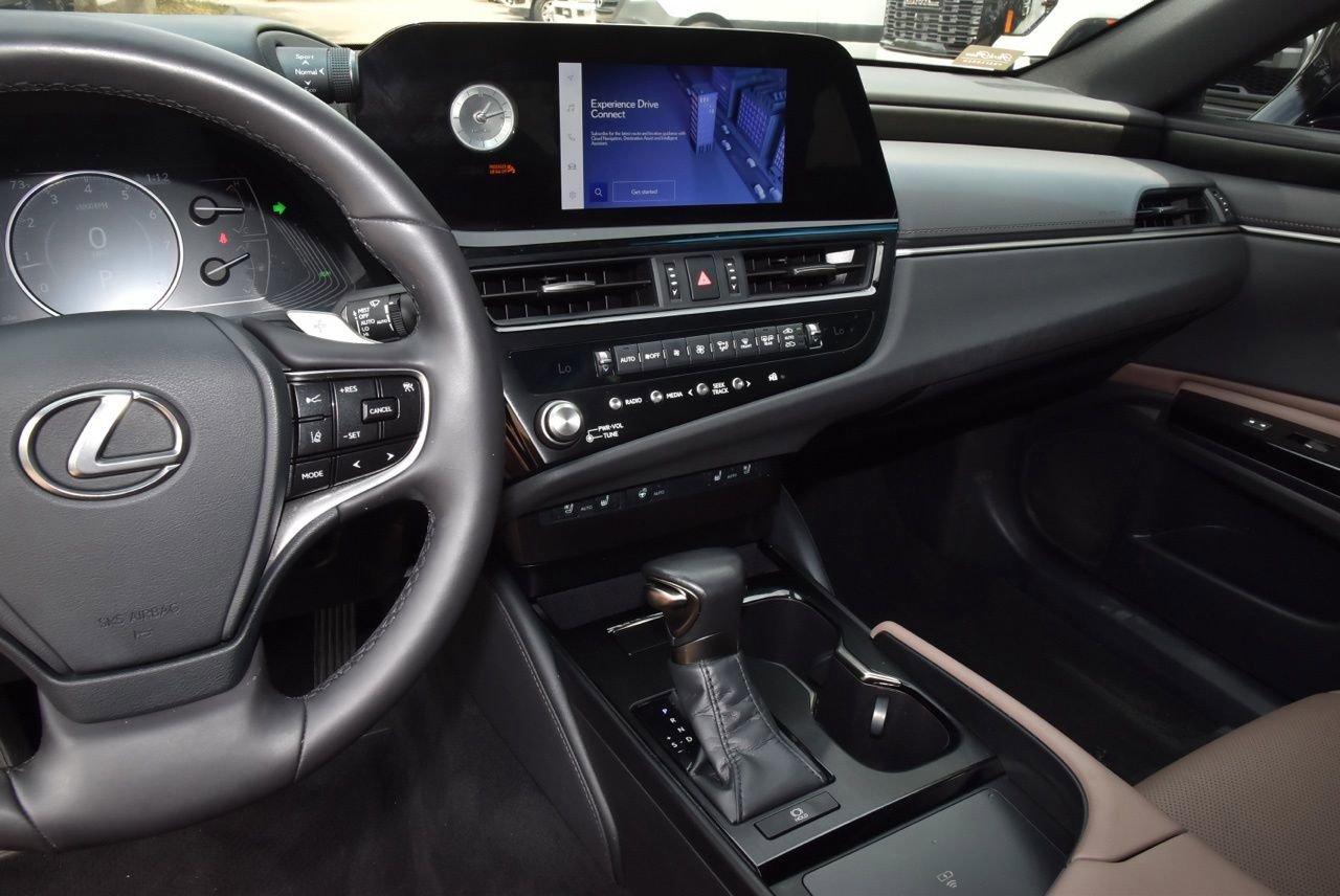 Used 2023 Lexus ES 350 w/ Premium Package FWD image 26