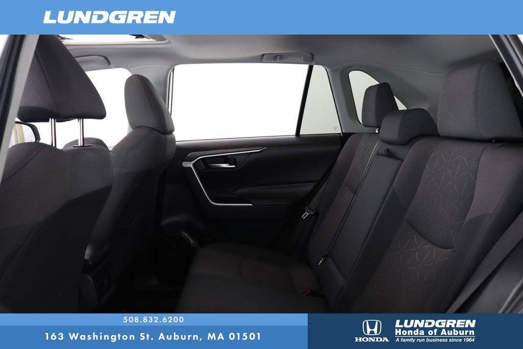 Used 2019 Toyota RAV4 XLE w/ Convenience Package AWD/4WD image 14