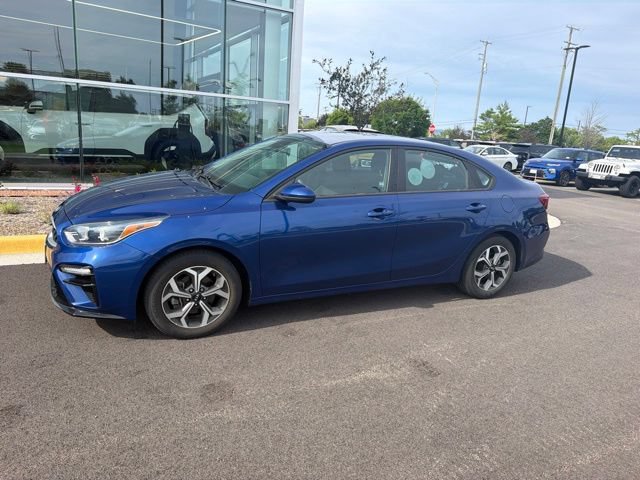 Used 2020 Kia Forte LXS FWD image 2