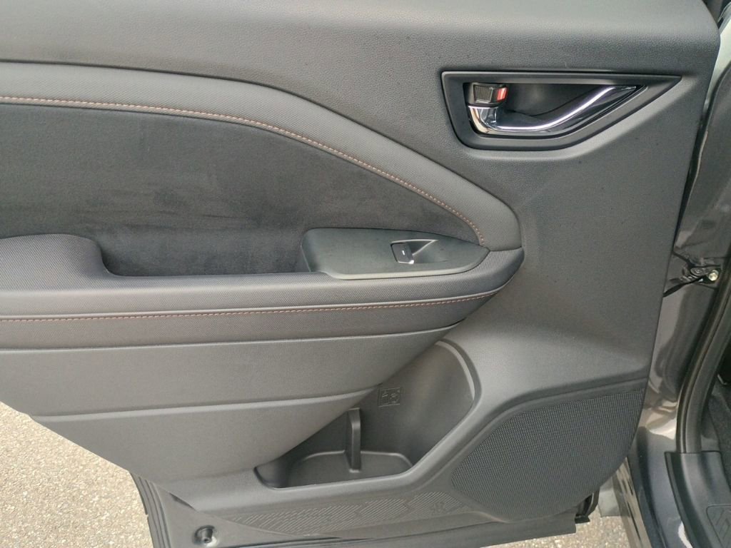 Used 2025 Subaru Forester Touring image 15