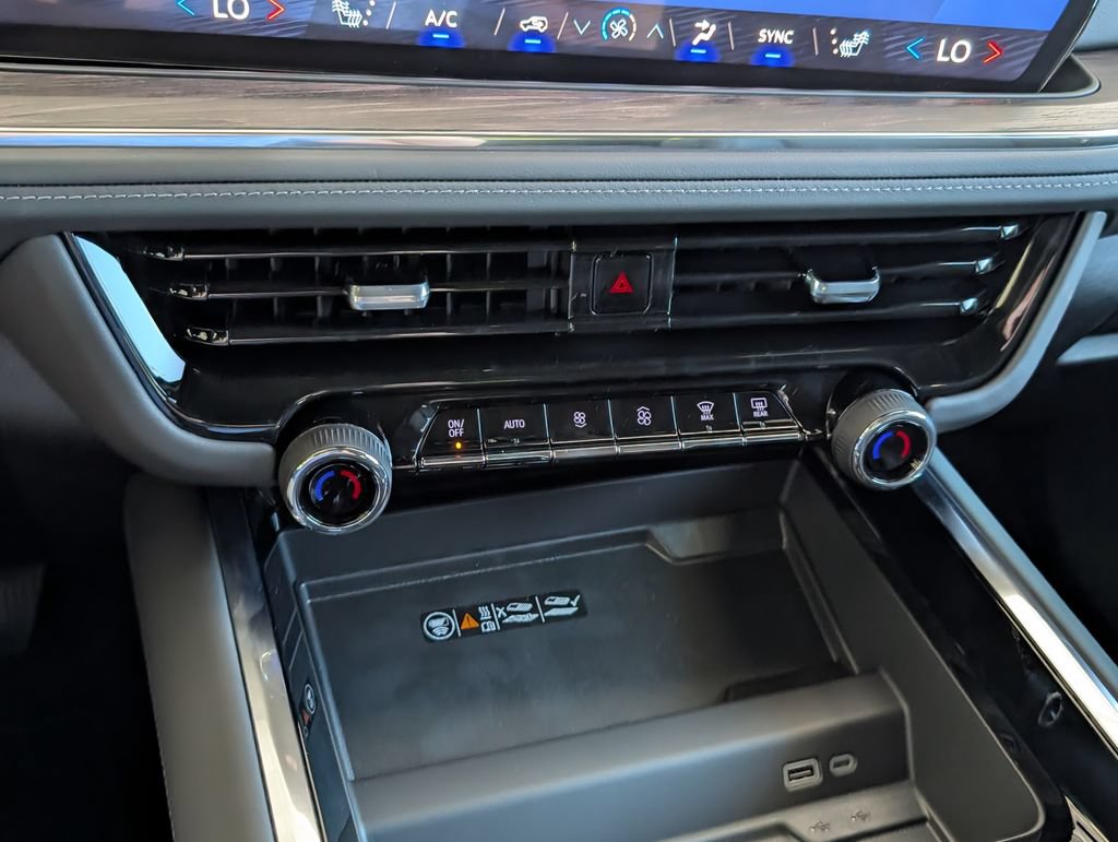 New 2026 Chevrolet Suburban LT w/ Comfort Package RWD image 25