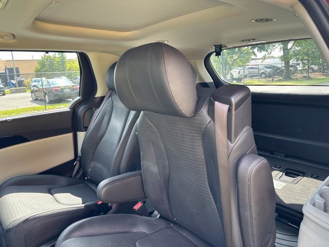 Certified 2024 Kia Carnival SX Prestige FWD image 15