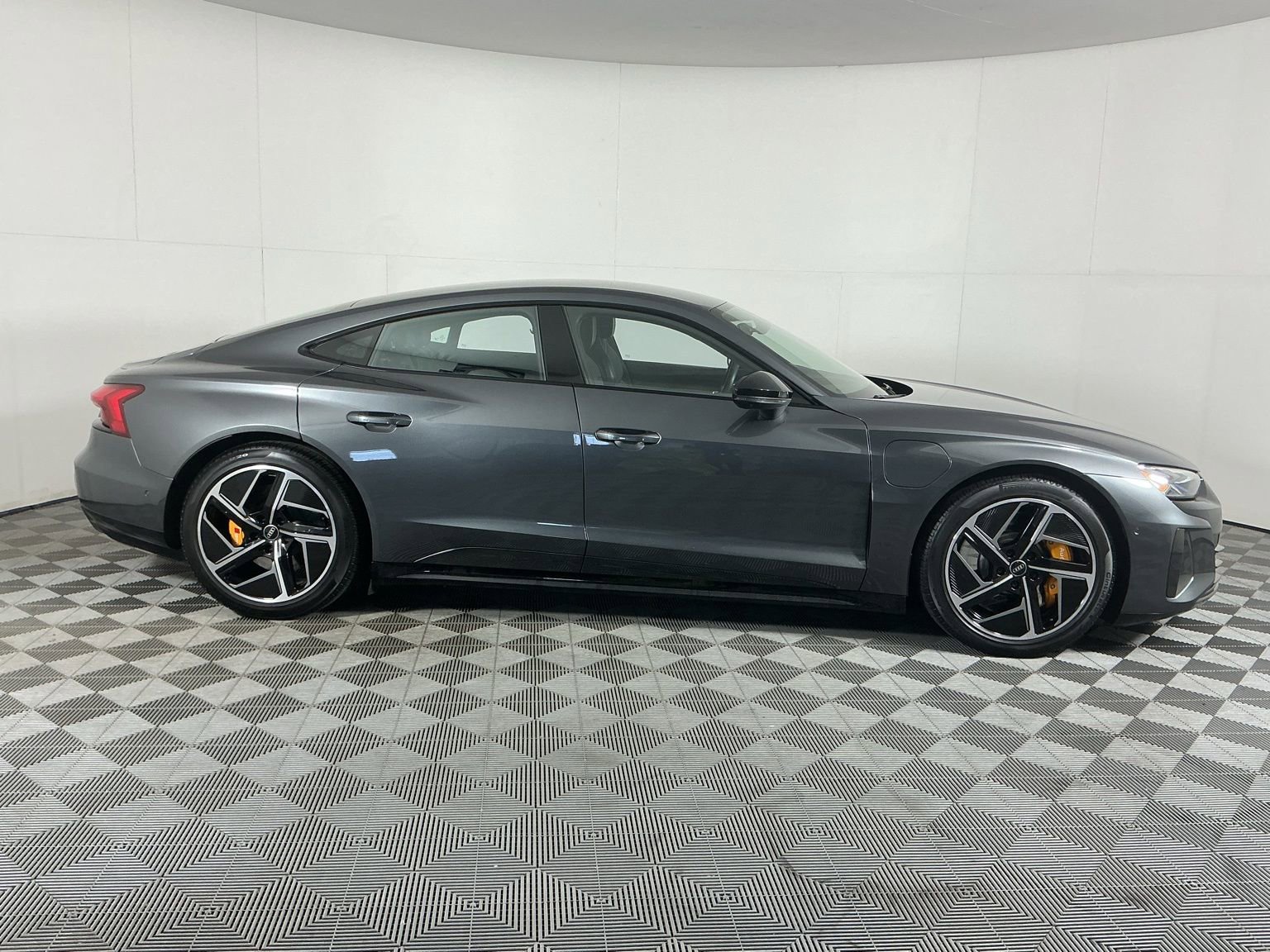 Used 2023 Audi RS e-tron GT w/ Carbon Performance Package image 9