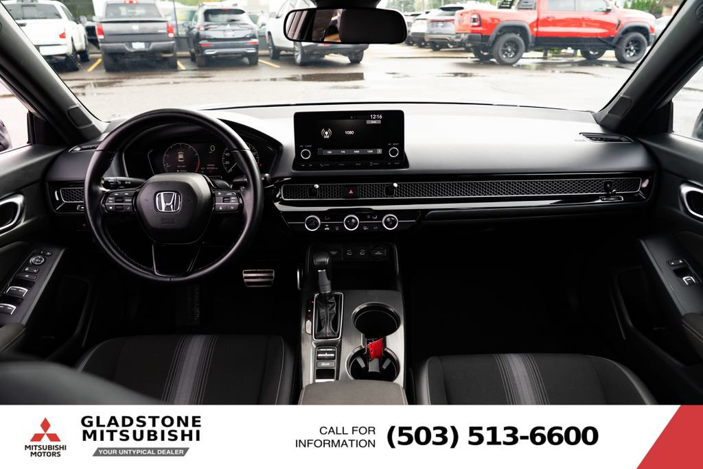 Used 2025 Honda Civic Sport image 9