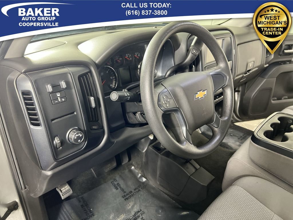 Used 2018 Chevrolet Silverado 1500 Custom w/ Custom Value Package image 11