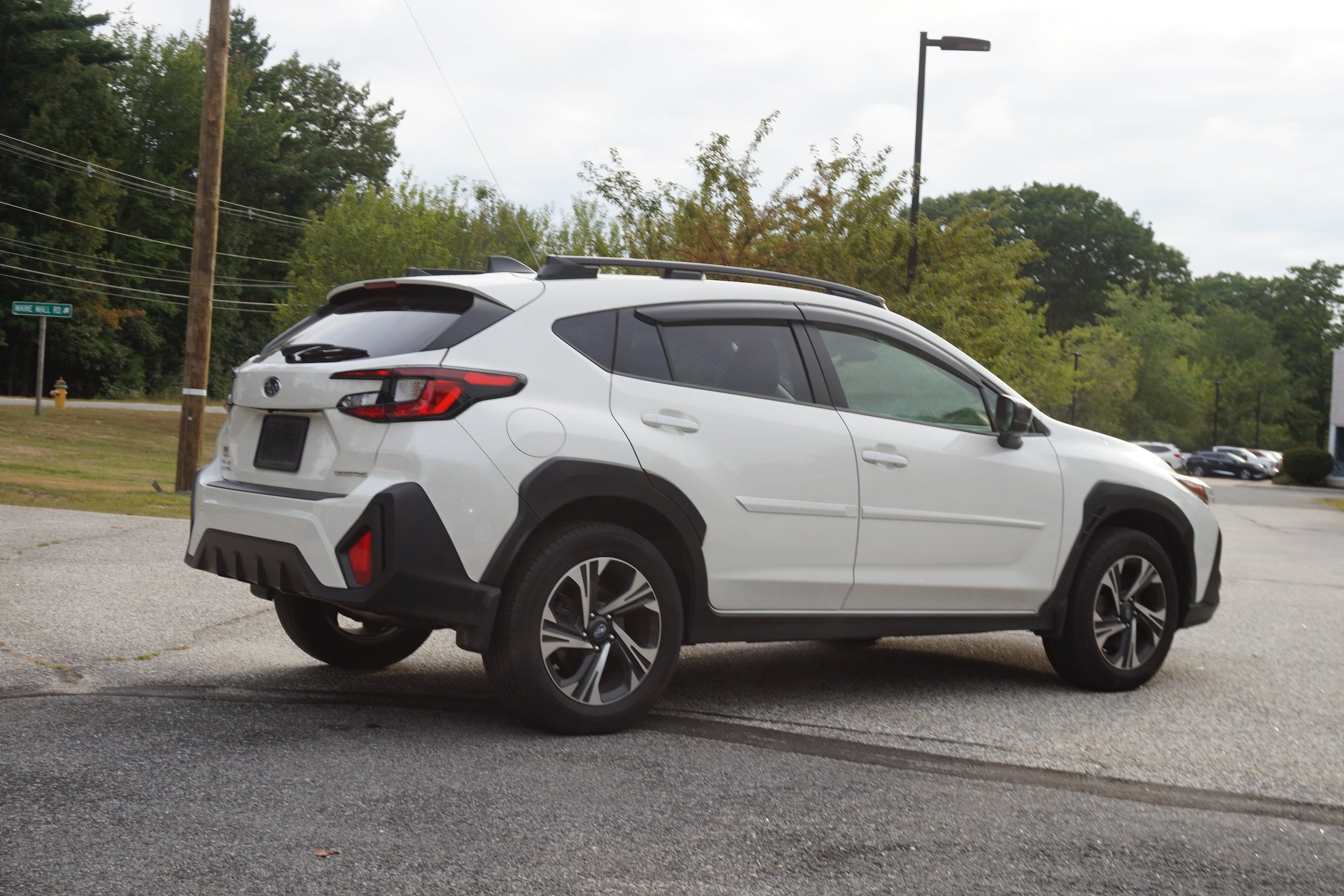 Used 2024 Subaru Crosstrek 2.0i Premium AWD/4WD image 5