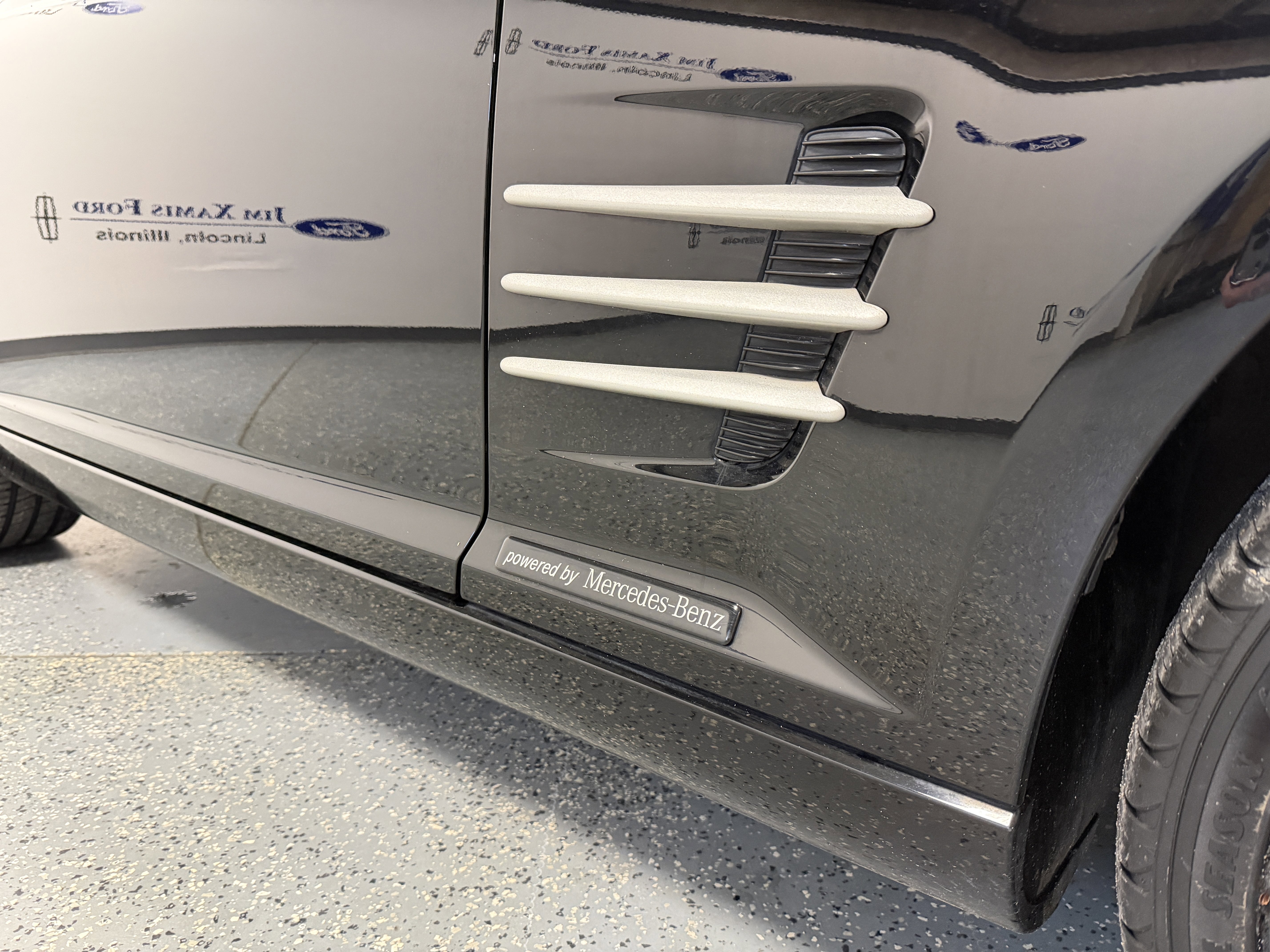 Used 2007 Chrysler Crossfire Coupe image 30