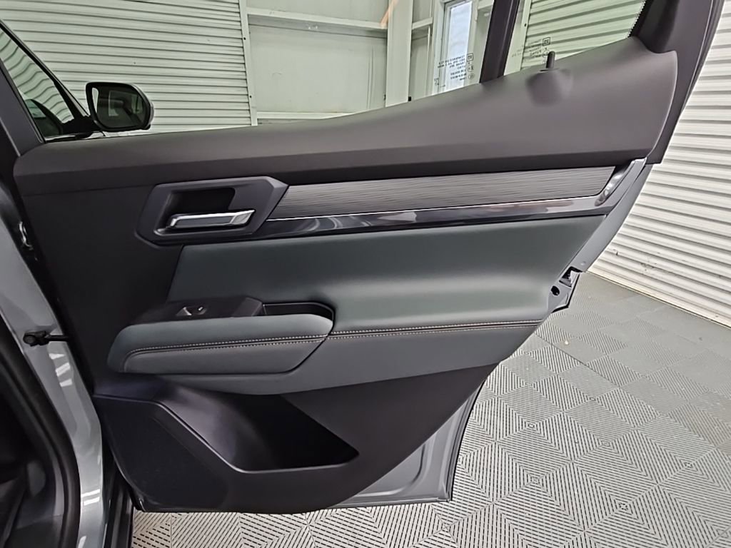 New 2026 GMC Terrain AT4 w/ Convenience Package III image 37