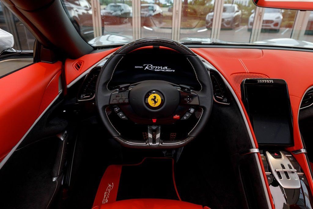 Used 2024 Ferrari Roma Spider RWD image 38