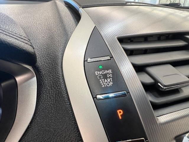 Used 2018 Lincoln MKZ Reserve w/ Technology Package FWD image 16