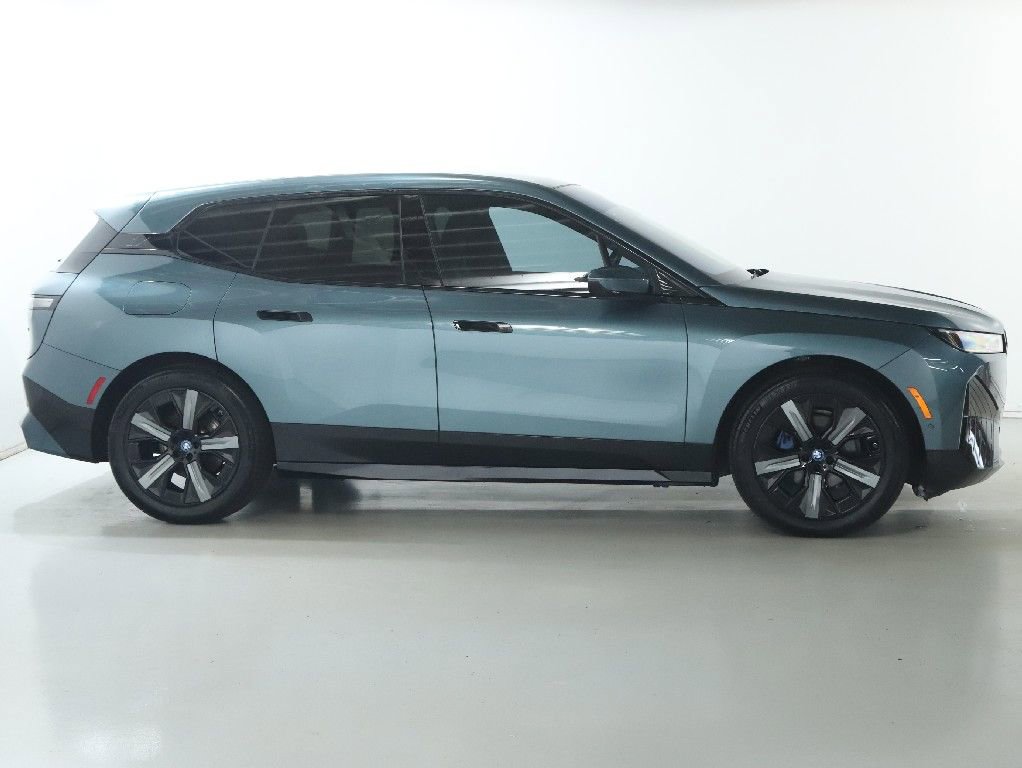 Certified 2023 BMW iX xDrive50 w/ Premium Package AWD/4WD image 12