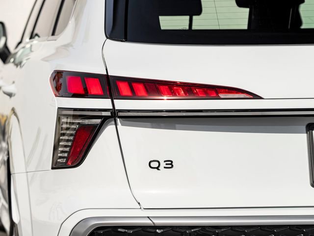 New 2026 Audi Q3 quattro 2.0T AWD/4WD image 12