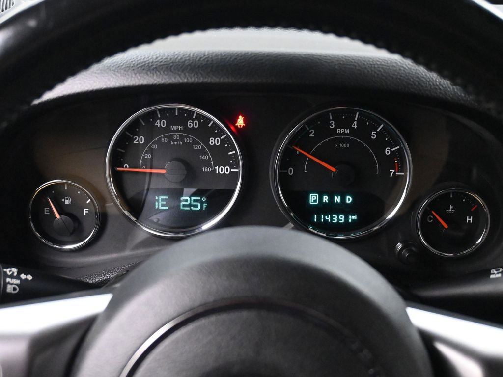 Used 2018 Jeep Wrangler Unlimited Sahara image 24