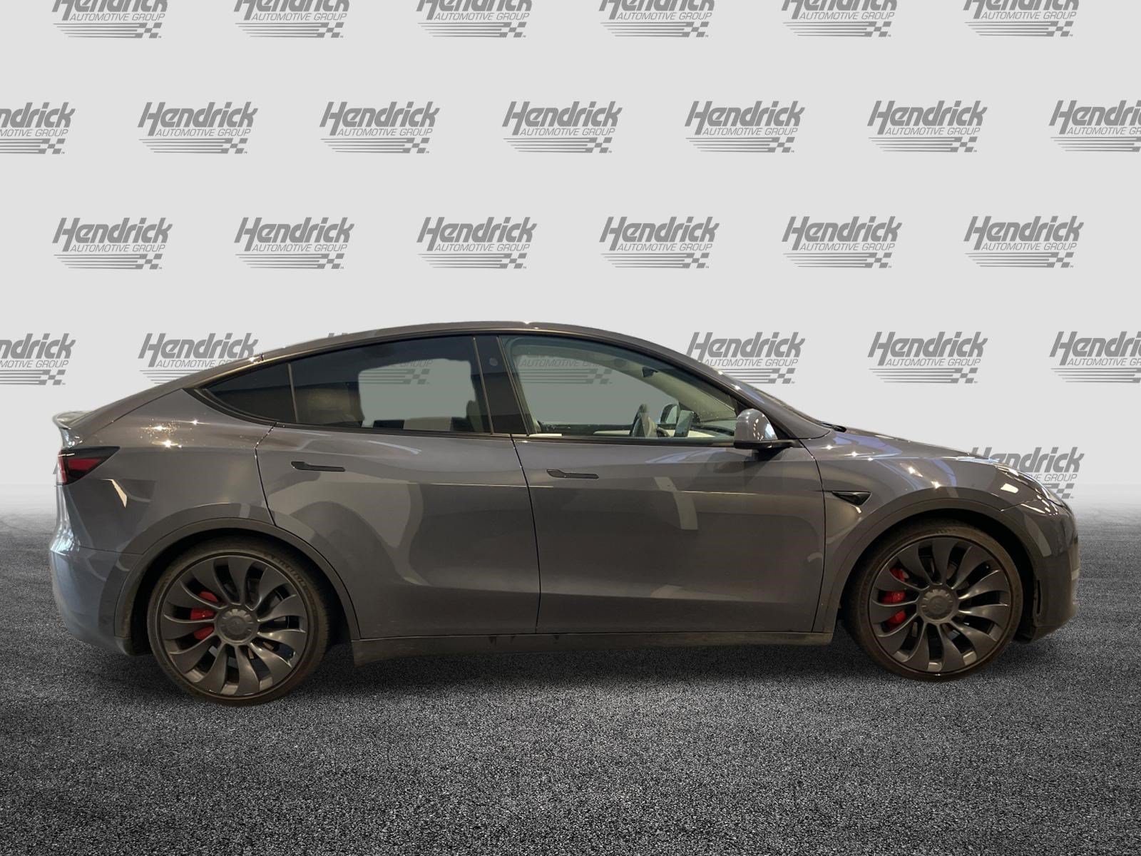 Used 2023 Tesla Model Y Performance AWD/4WD image 11