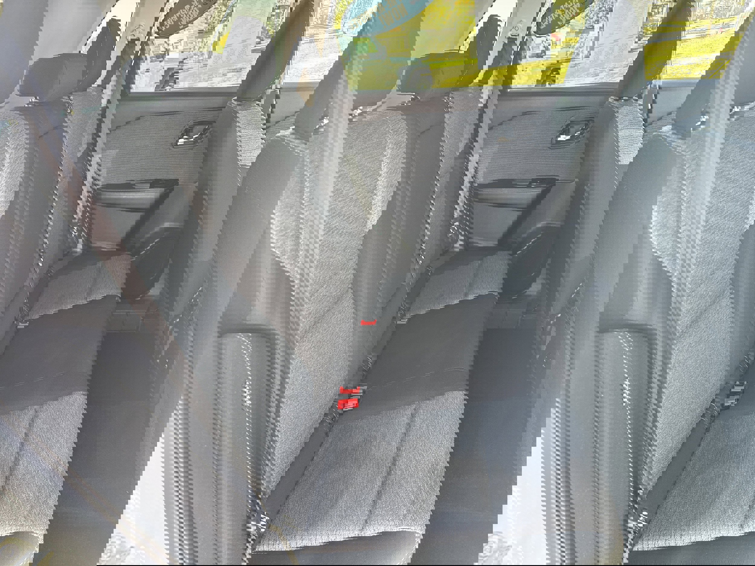 Used 2023 Nissan Rogue SV image 8