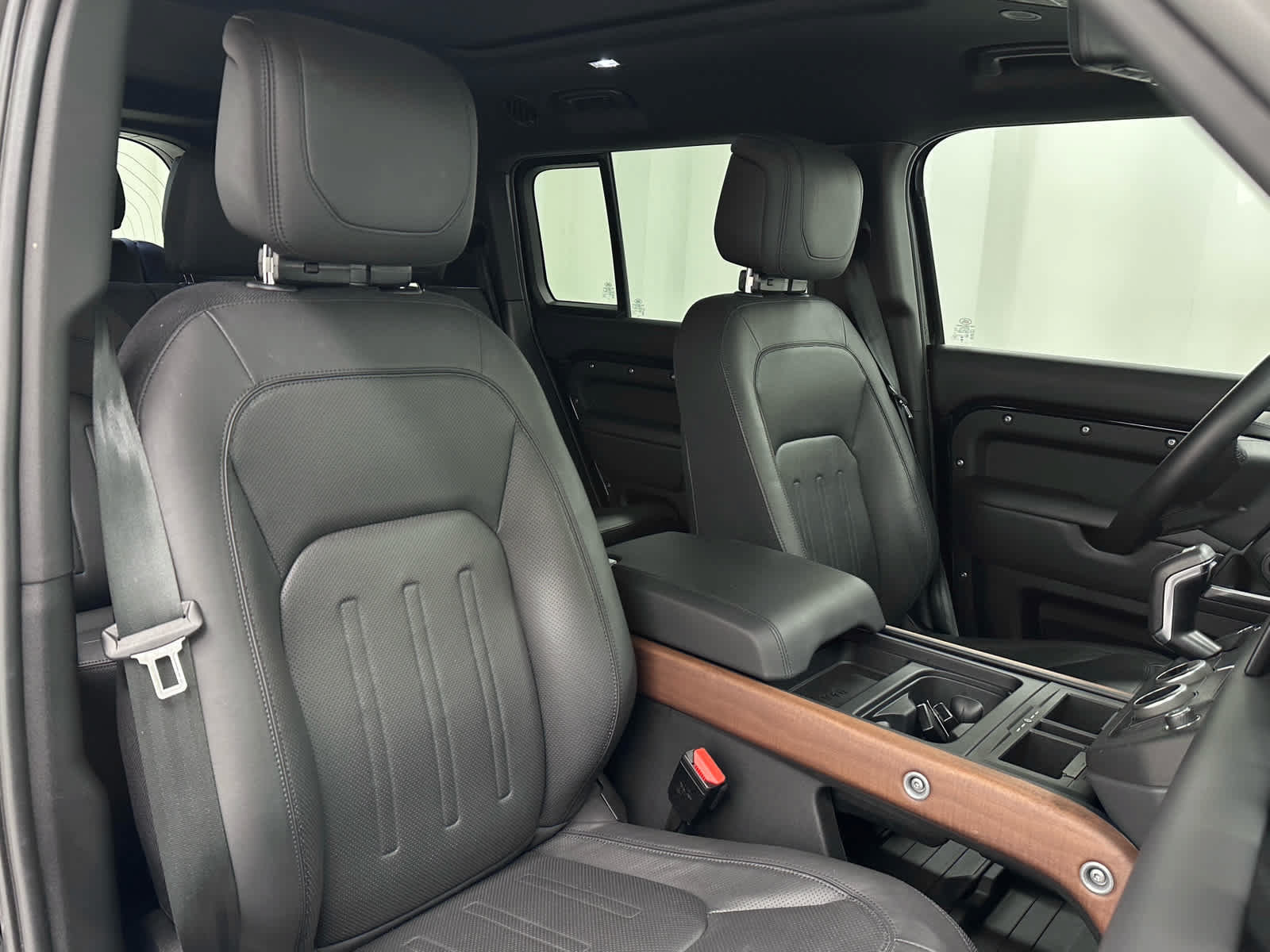 Used 2024 Land Rover Defender 130 X AWD/4WD image 20