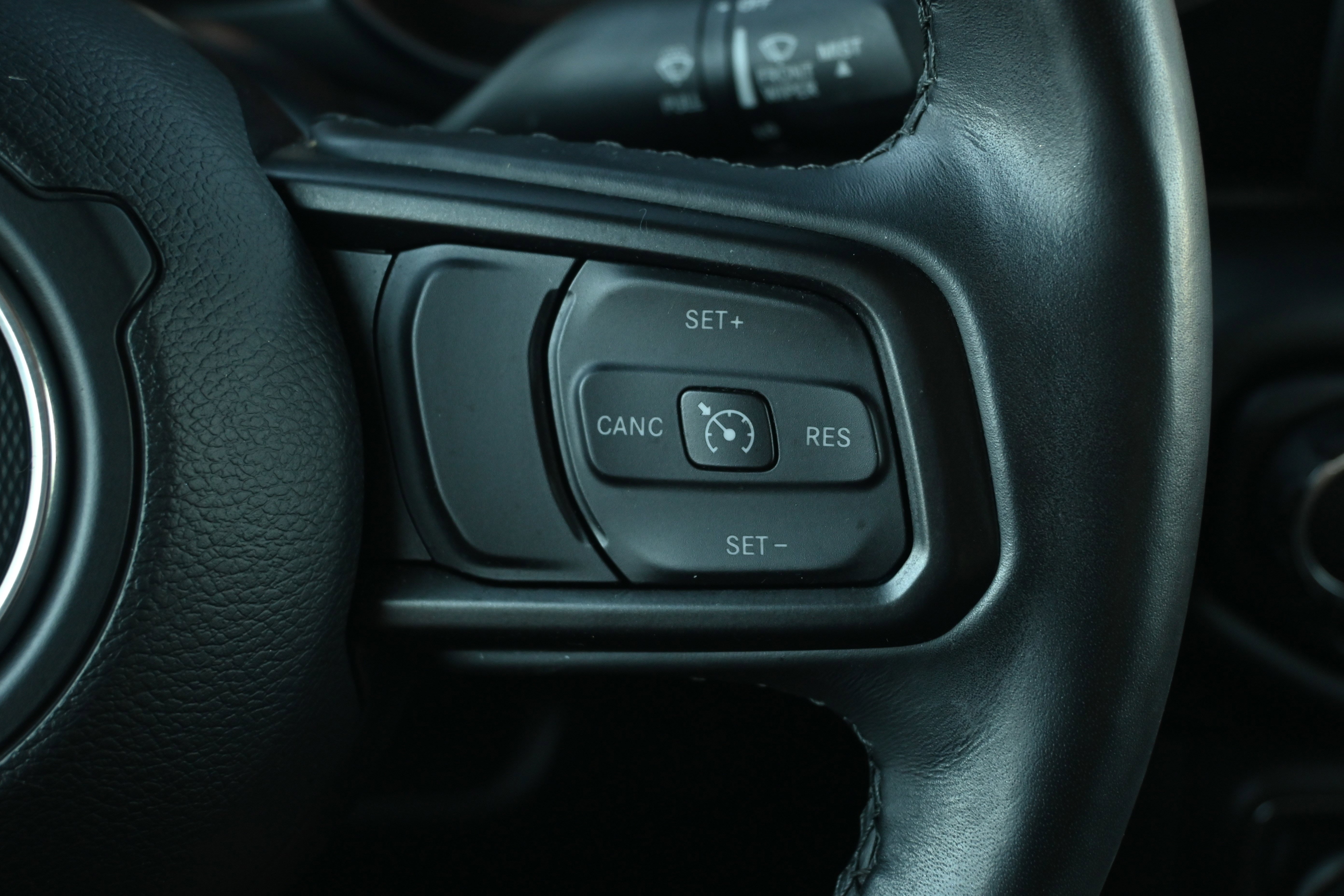 Used 2022 Jeep Gladiator Sport image 30