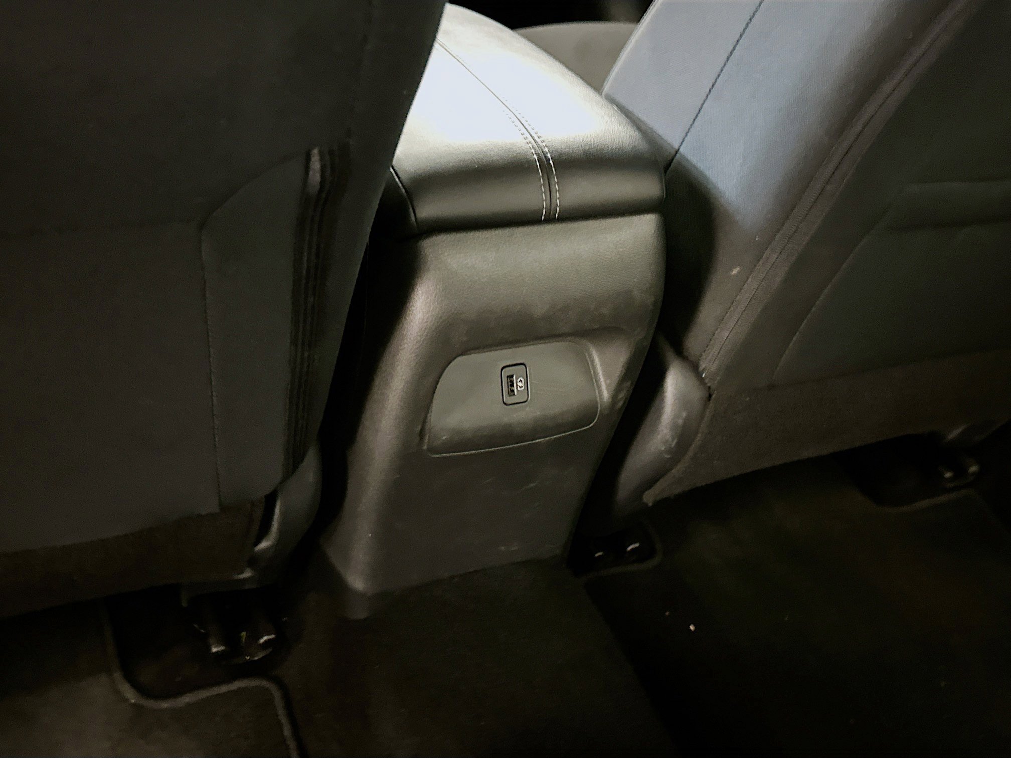 Used 2025 Nissan Sentra SV image 28