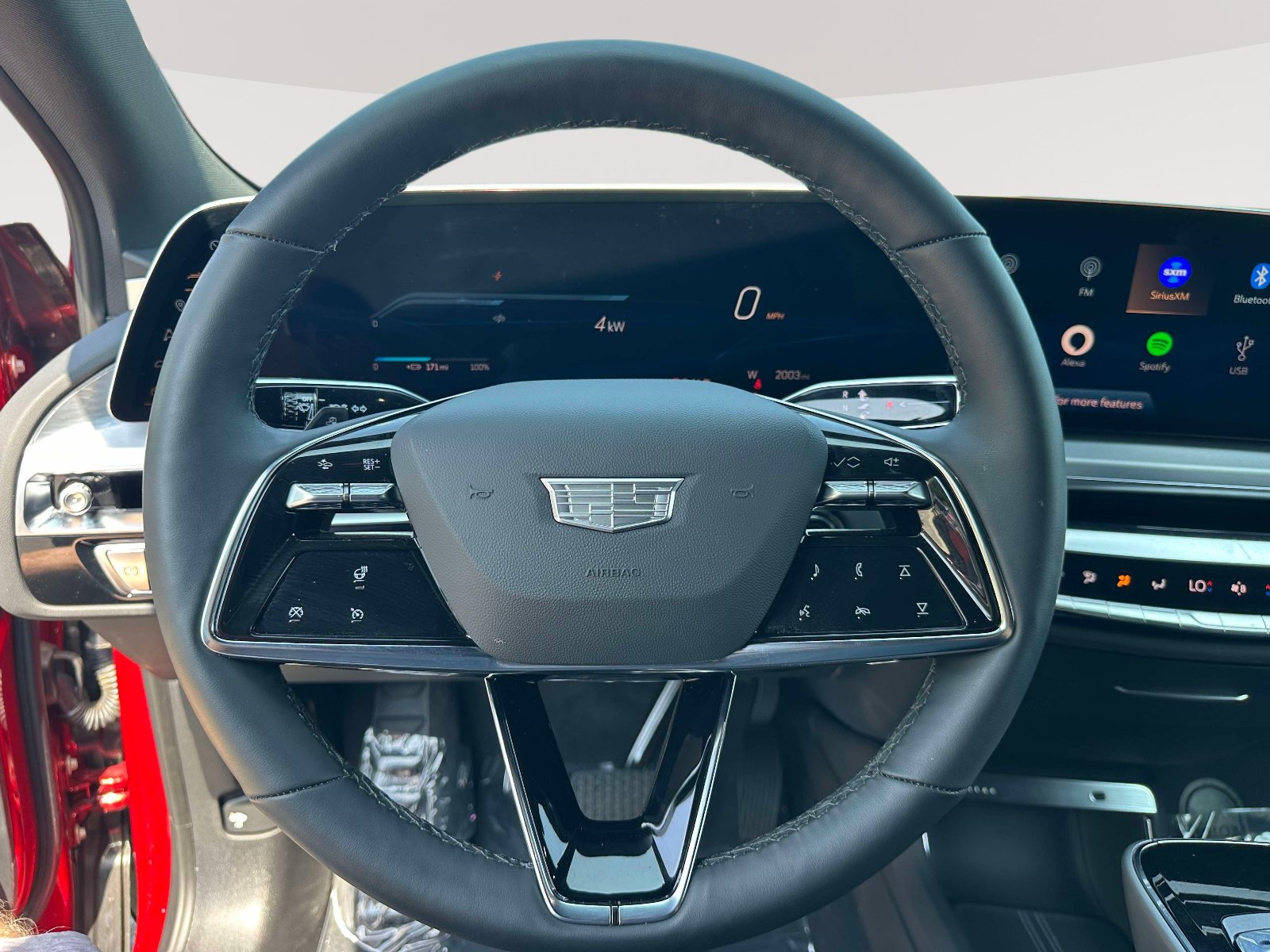 Certified 2025 Cadillac Lyriq Luxury RWD image 15