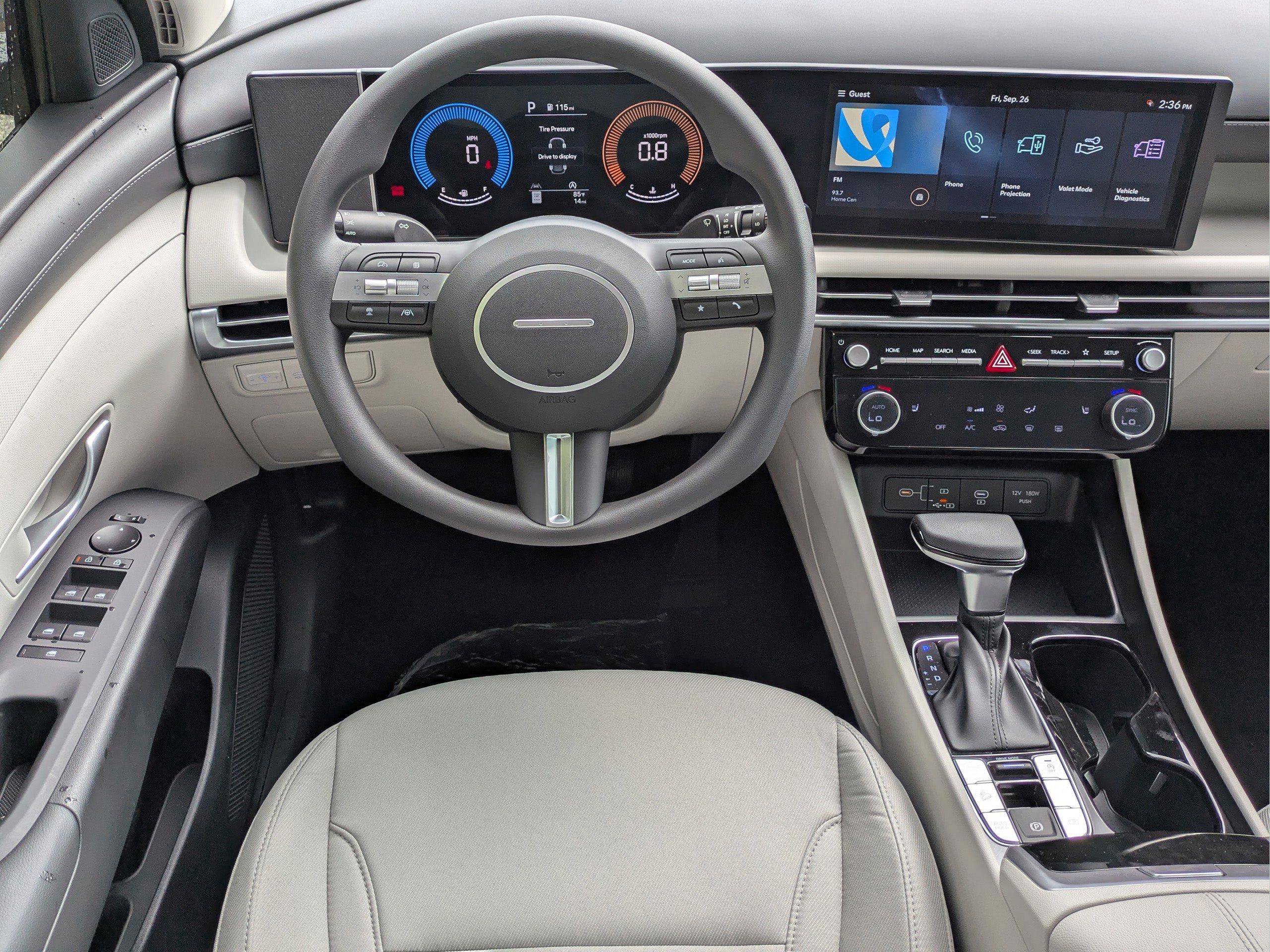 New 2026 Hyundai Tucson SEL FWD image 18