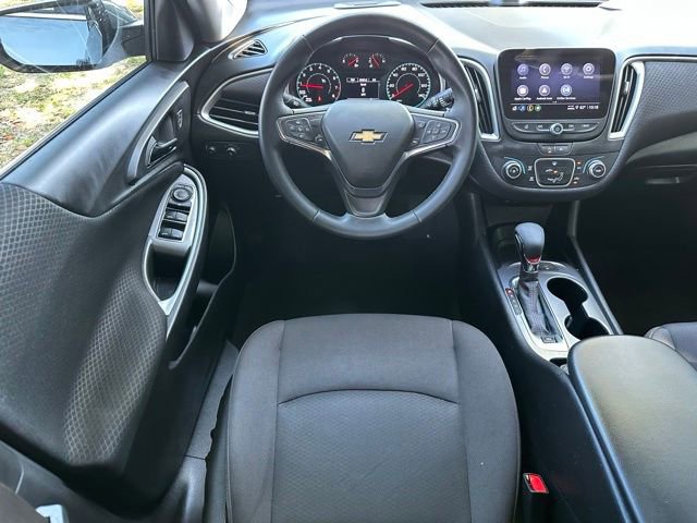 Used 2024 Chevrolet Malibu RS FWD image 10